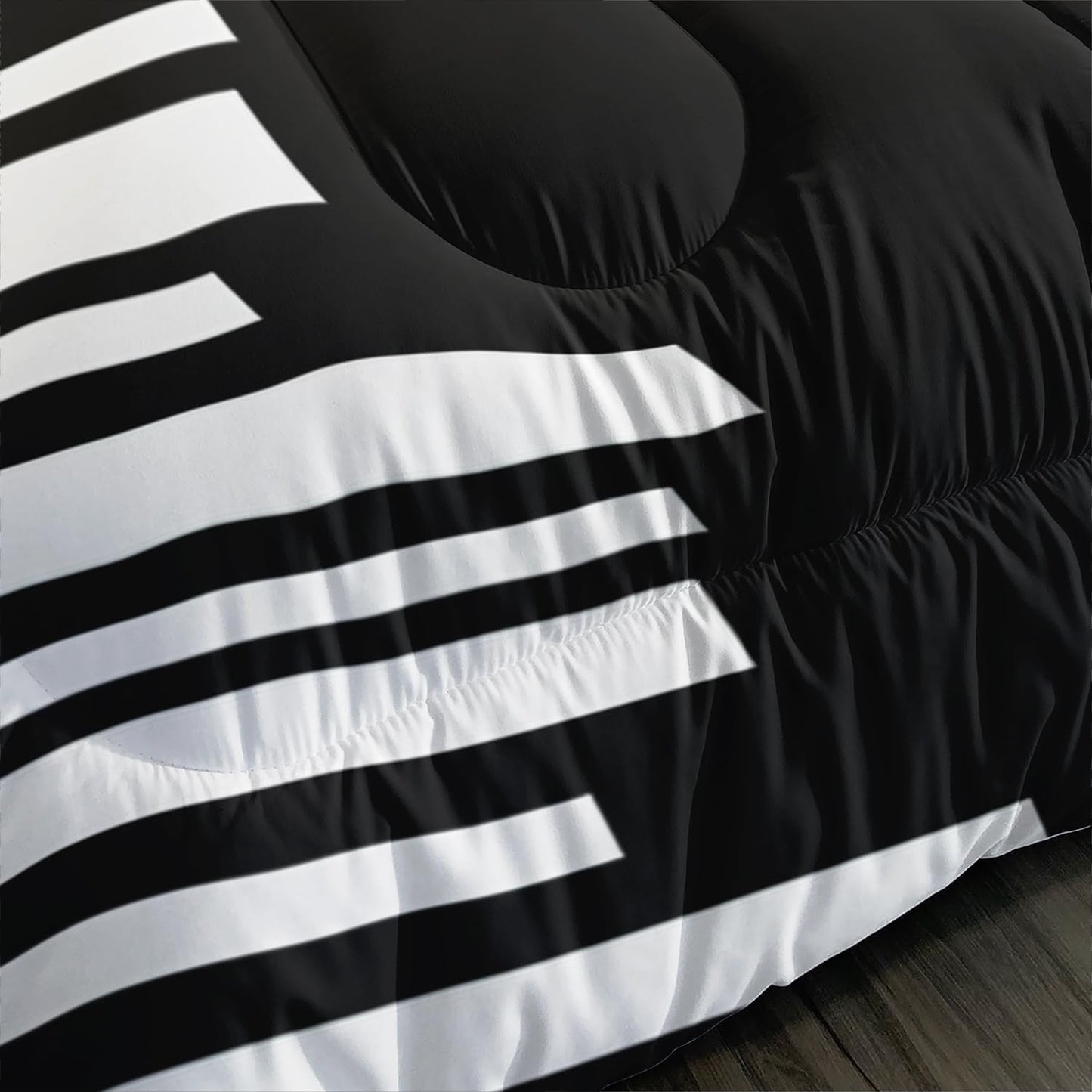 Kawaii Pet Cat Themed Comforter 3Pcs Full Lover's Kitten Animal Bedding Set for Cat Lover Kid Teen Girl Boy Black White Cat Heart Pattern Quilt Bed Decor with 1 Comforter and 2 Pillowcases