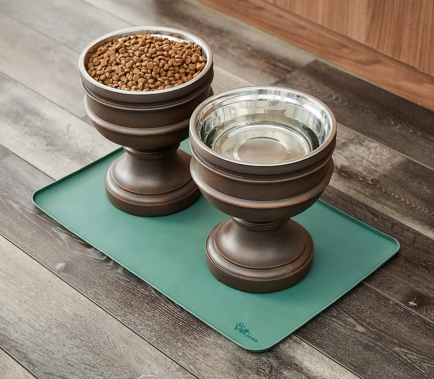 Silicone Dog Mat for Water Bowl and Food Dish, Pet Mat for Floors, Waterproof Dog Food Tray (Green)