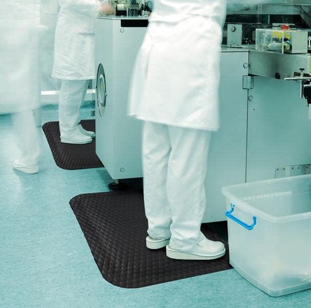 American Floor Mats Hog Heaven Premium 7/8" Black & Black Border 3' x 8' Nitrile Backed Anti-Fatigue Comfort Mat